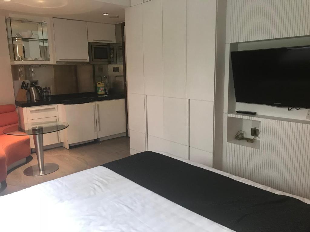Студио (Номер-студио), Y Serviced Apartment