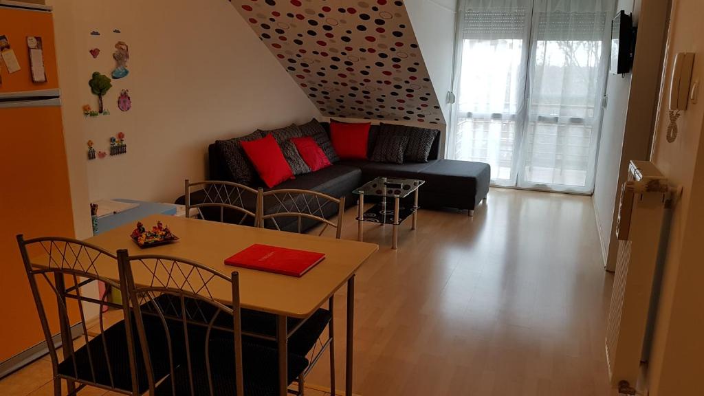 Riadorma Apartman photo 1