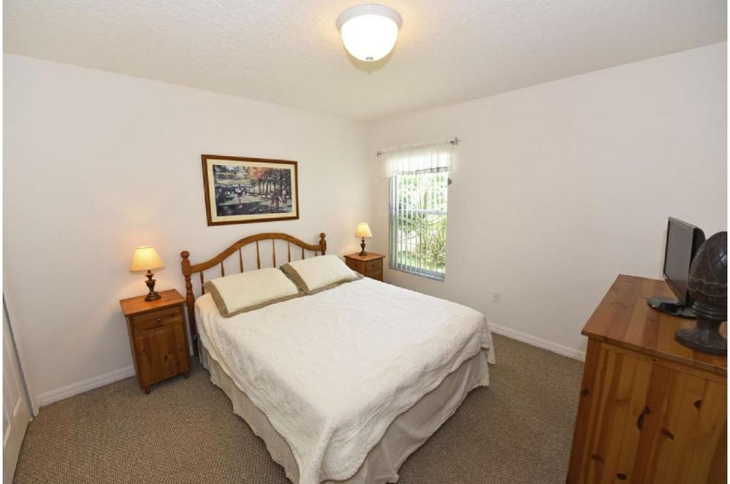 Four-Bedroom Pool Home Davenport photo 4