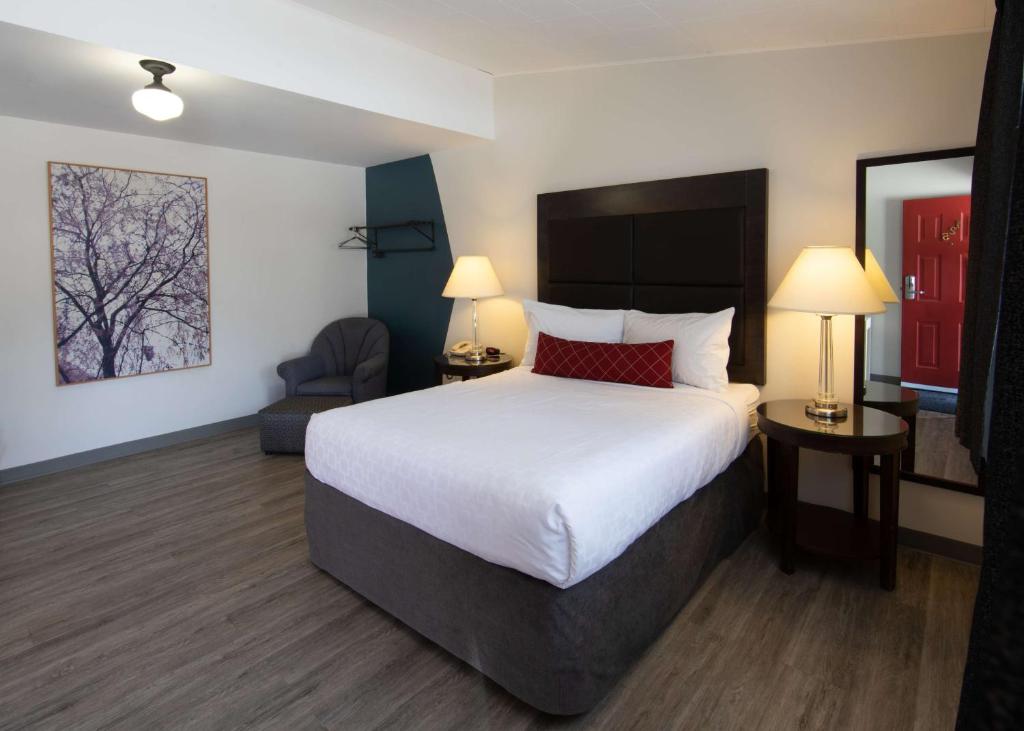 SureStay Hotel by Best Western Castlegar photo 4