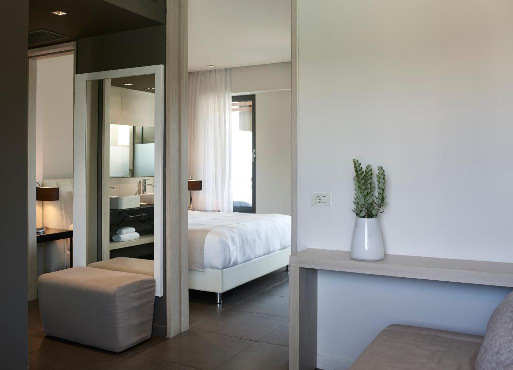 Сьюит (Семейный люкс), Pelagos Suites Hotel & Spa