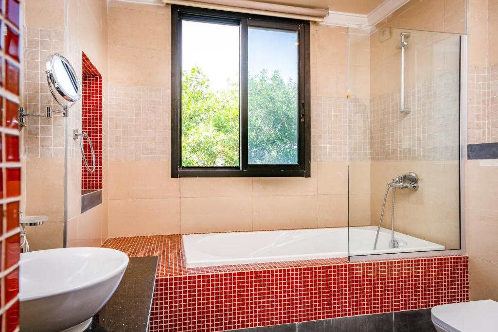 The Country Lodge Hotel photo 3
