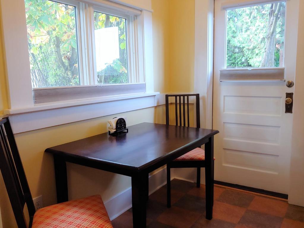 Студио (Номер-студио с кроватью размера «queen-size»), Evermore Guesthouse