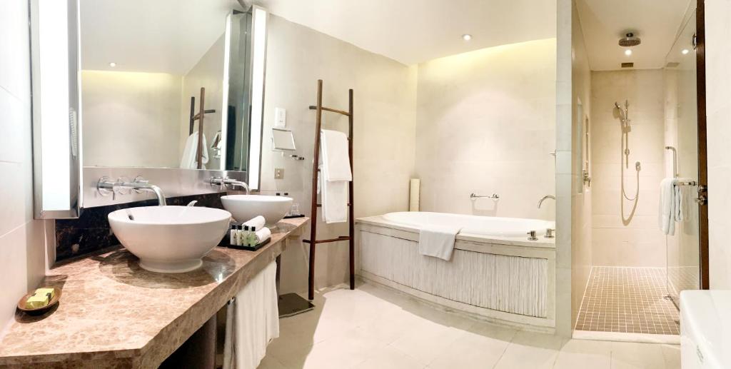 Khách Sạn InterContinental Hà Nội 