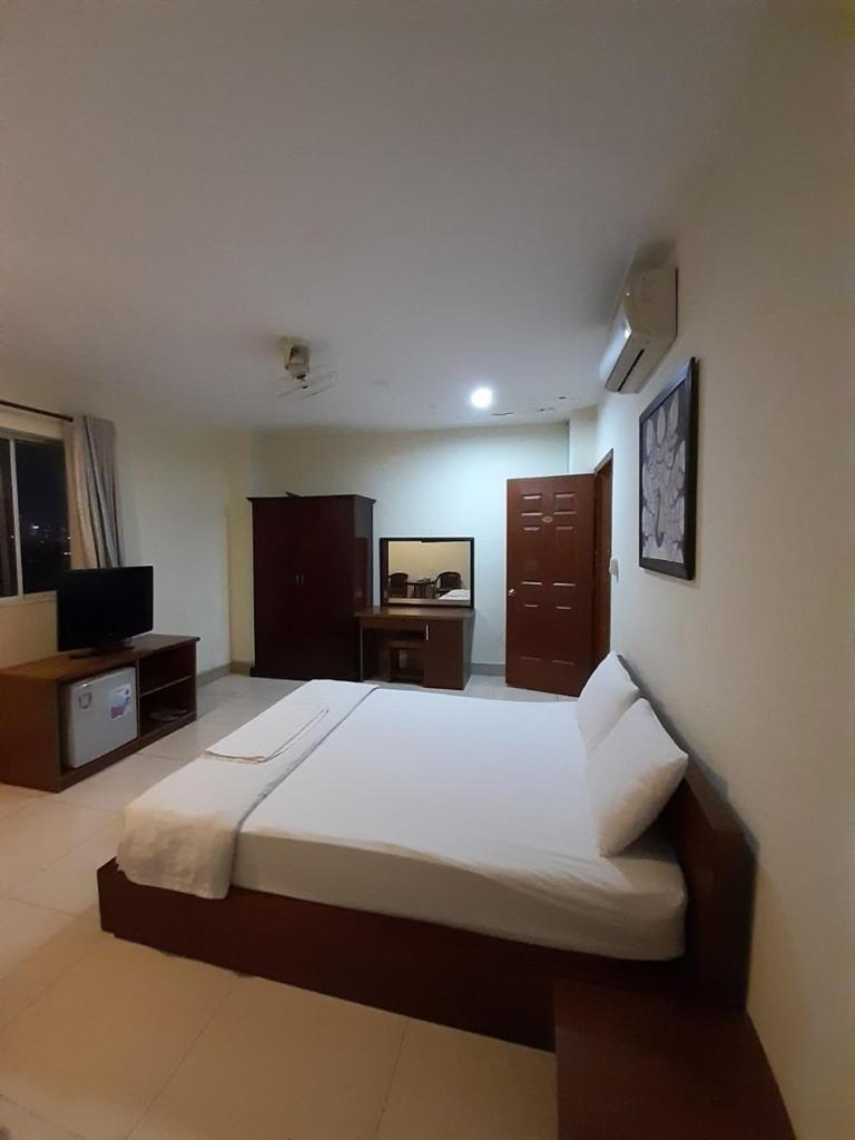 Двухместный (Стандартный номер с кроватью размера «king-size»), THE SIX HOTEL-Hoang Long Son 3