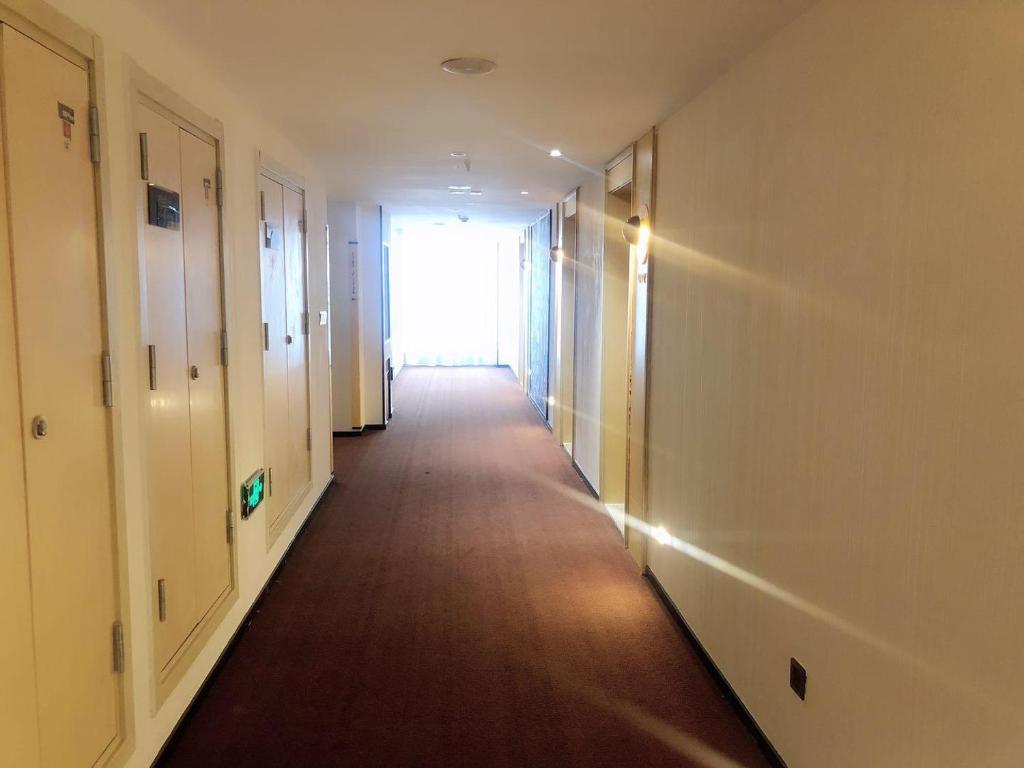 IU Hotel Guiyang Olympic Sports Center China Resources Vientiane photo 3