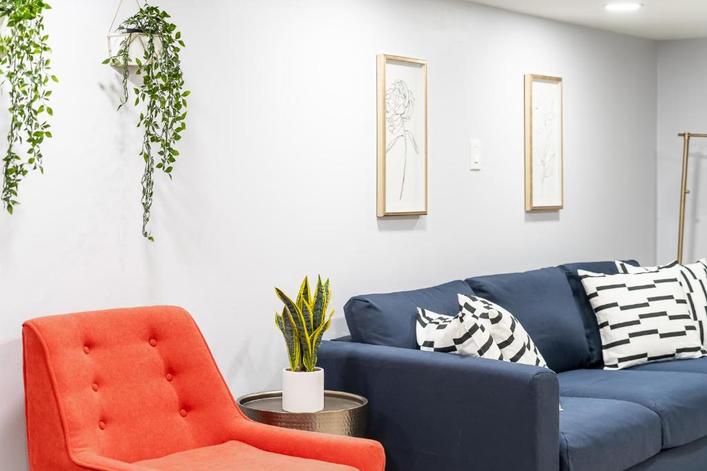 Апартаменты (Апартаменты с 2 спальнями), Bright and Cozy 2BR Condo in Logan Square!