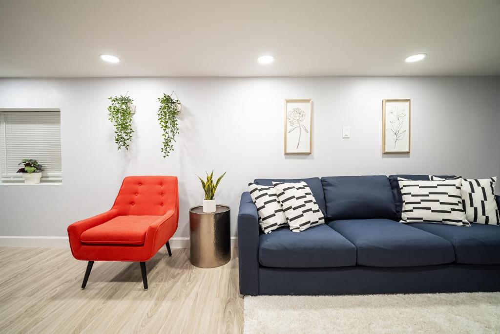 Апартаменты (Апартаменты с 2 спальнями), Bright and Cozy 2BR Condo in Logan Square!