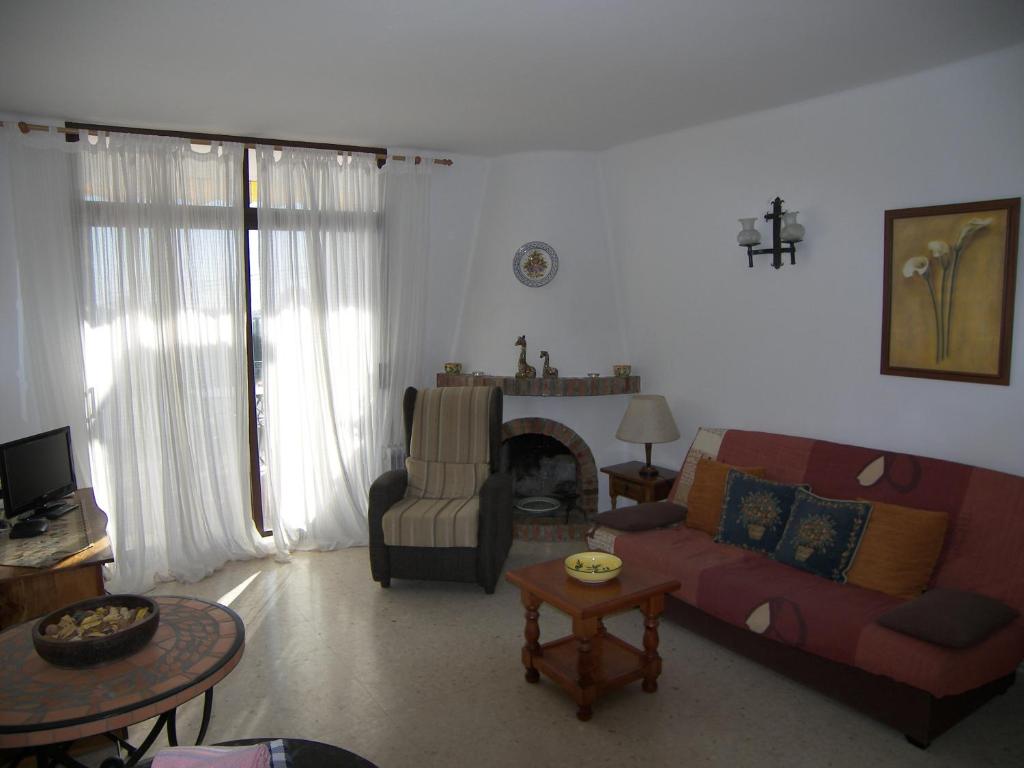 Nerja Villas-Capistrano - Tap to explore photos