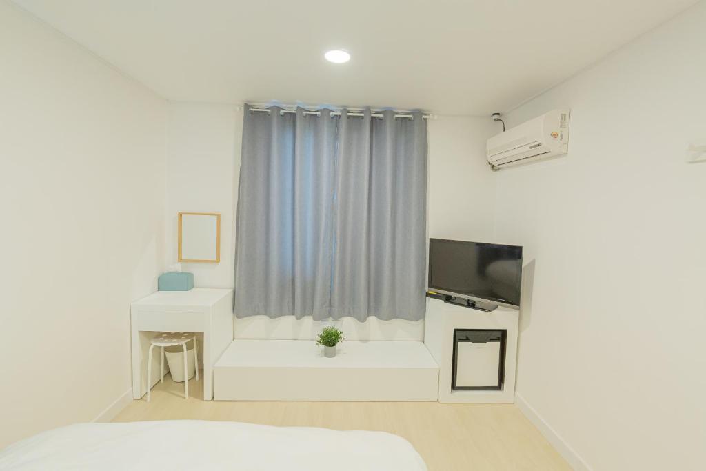 James Blue Hostel photo 2