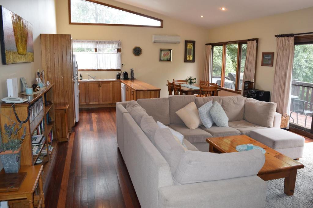 Bluebell Cottage photo 2
