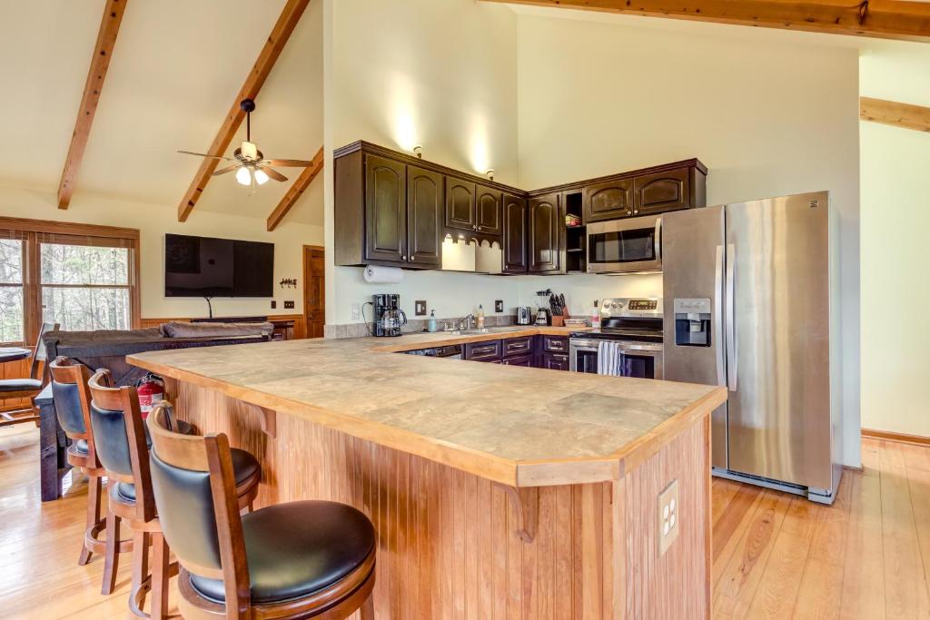 Mountain Oak Manor photo 3