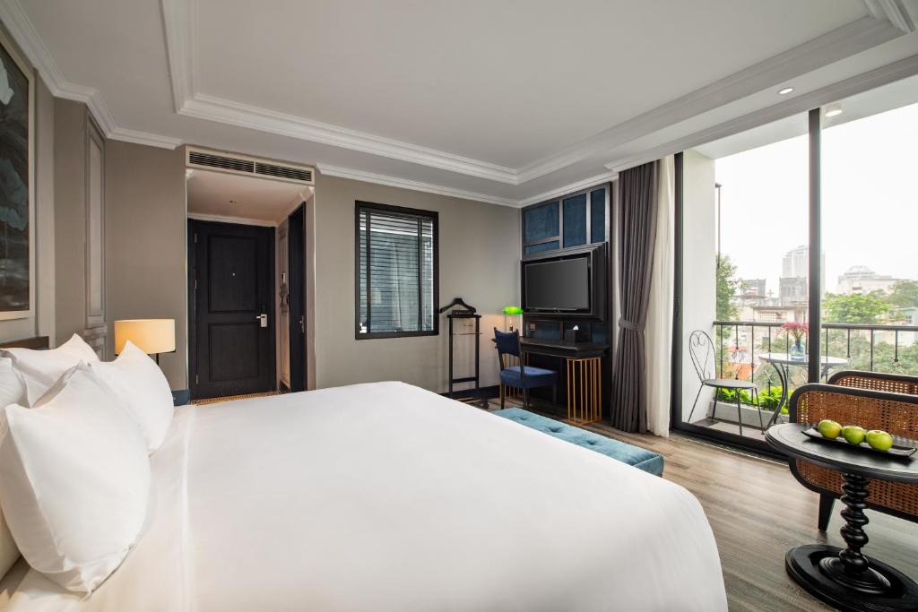 Двухместный (Пакет услуг Staycation — Двухместный номер Solaria с 1 кроватью или 2 отдельными кроватями и балконом), Solaria Hanoi Hotel