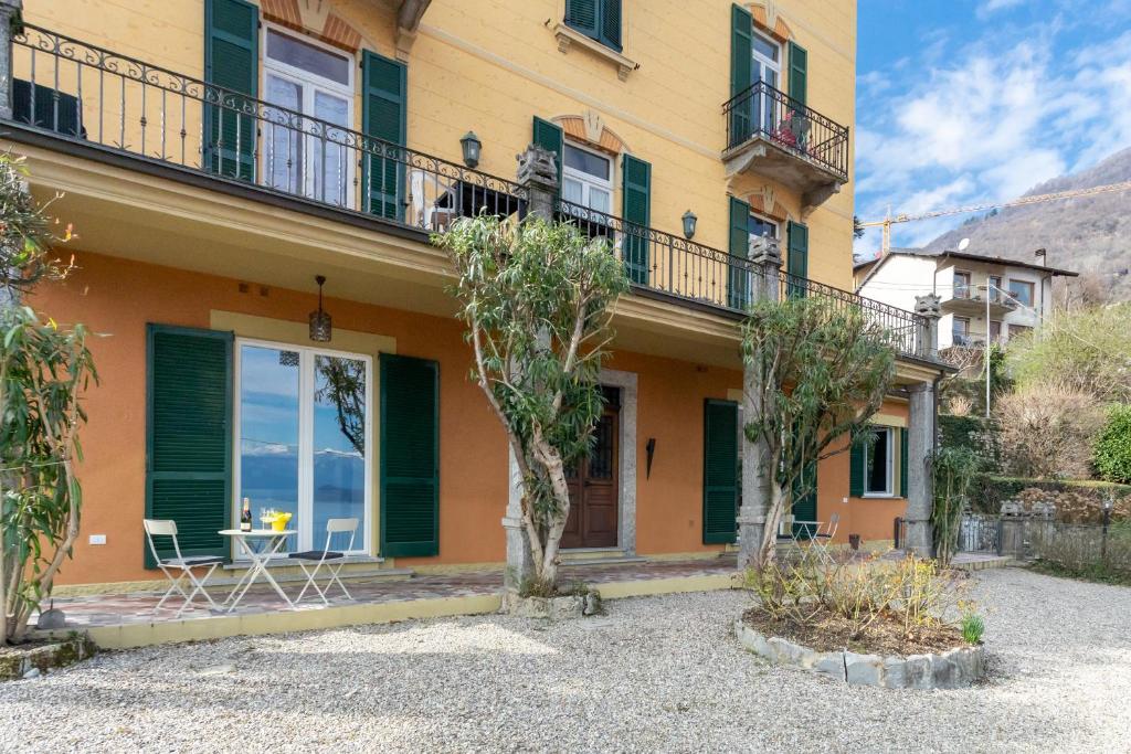 Luna & Stella Apartments by Rent All Como photo 1