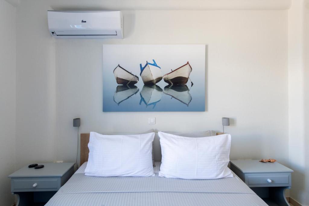 JUST BLUE with amazing Sea Views in Piso Livadi photo 2