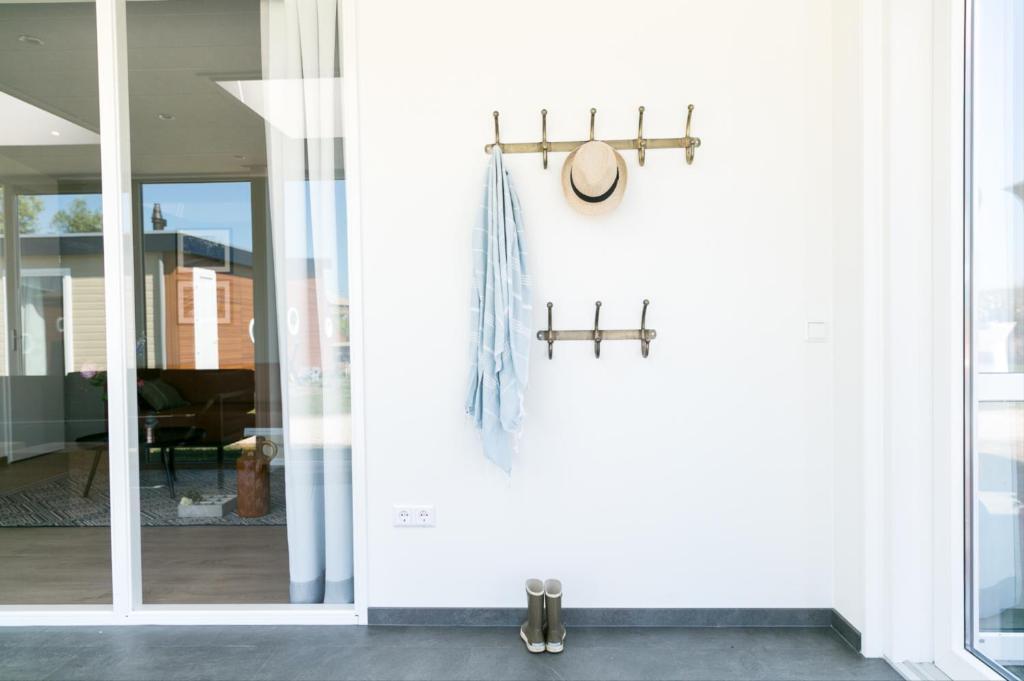 14p Luxe bungalow met serre photo 3