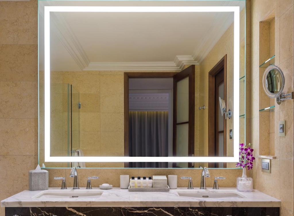 Двухместный (Номер Straits Club Courtyard), The Fullerton Hotel Singapore