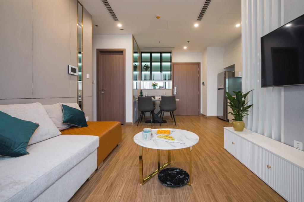Homefromhome Skylake Apartment - Tap to explore photos