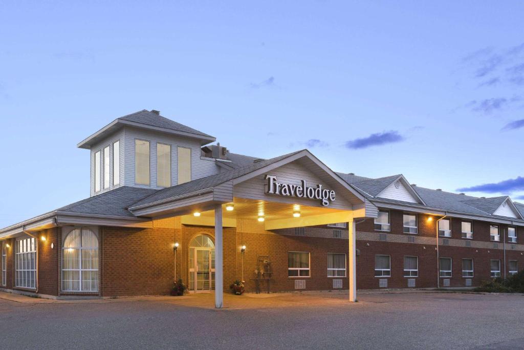 Travelodge by Wyndham Timmins photo 1