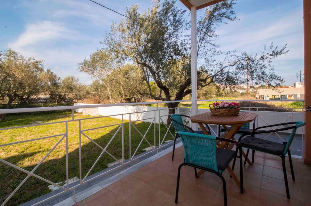 Laconian Collection Mavrovouni Beach House (Right) photo 3