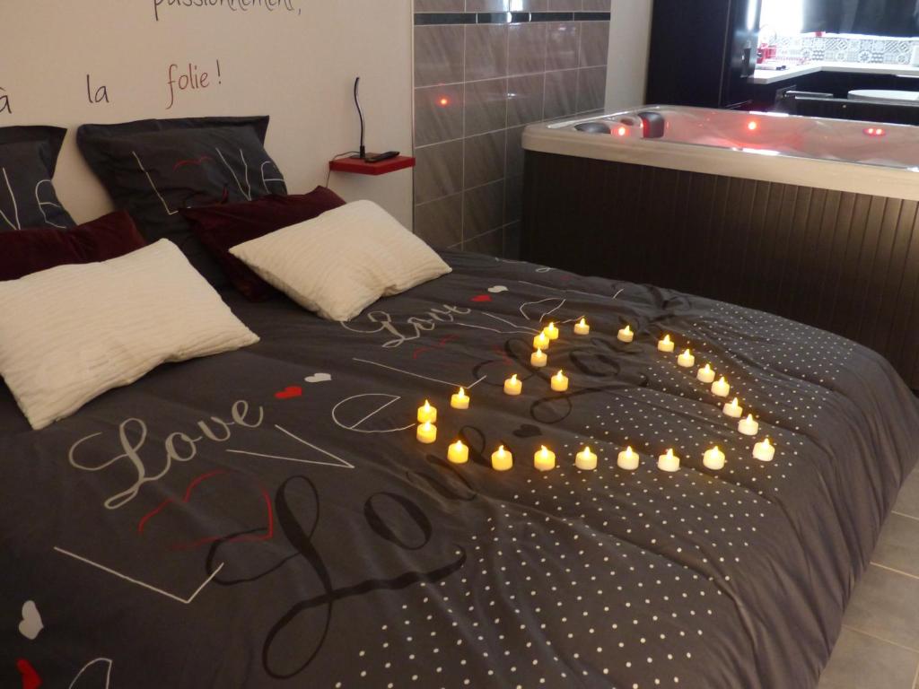 Nuit romantique avec Jacuzzi SPA privatif proche TOULOUSE photo 1