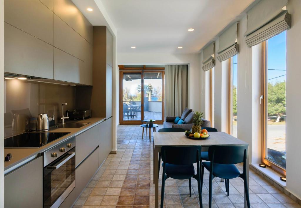 Xenios Dias Luxury Apartments With Sea View photo 4