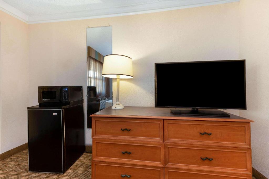 La Quinta Inn by Wyndham Bossier City photo 2