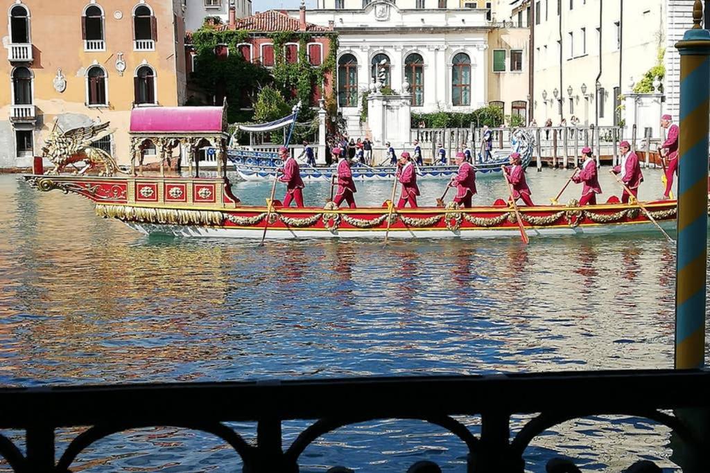 Grand Canal next to Guggenheim photo 3