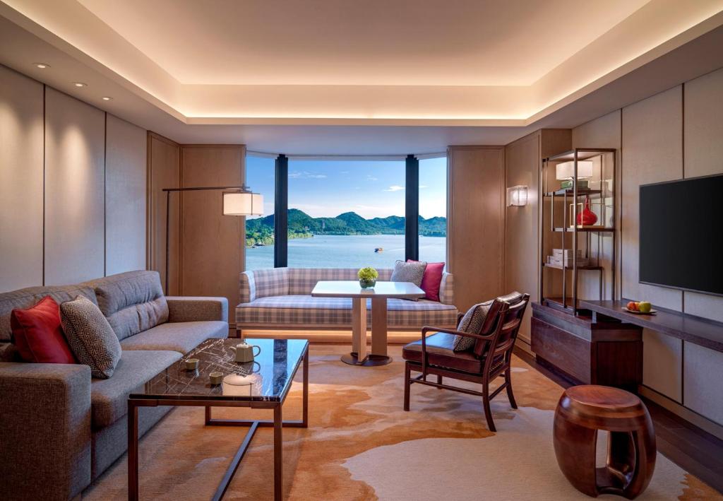 Сьюит (Люкс «Гранд»), Hyatt Regency Hangzhou