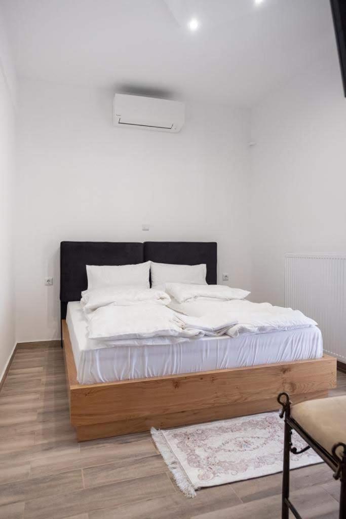 Apartment One photo 2