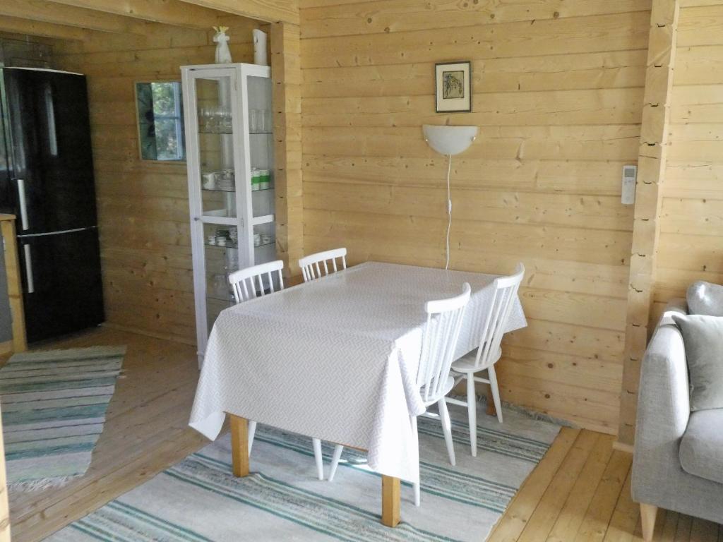 Fröya Timber Cottage photo 2