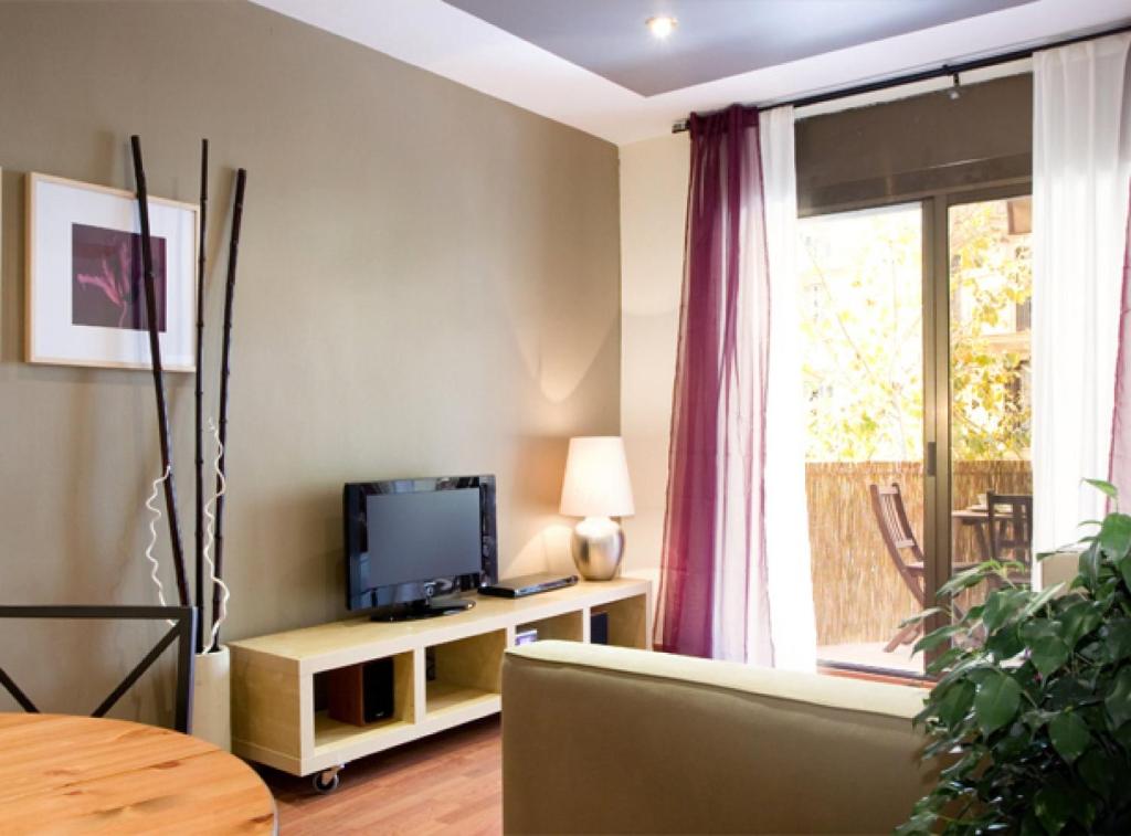 GAUDI Barcelonastuff Apartments photo 4