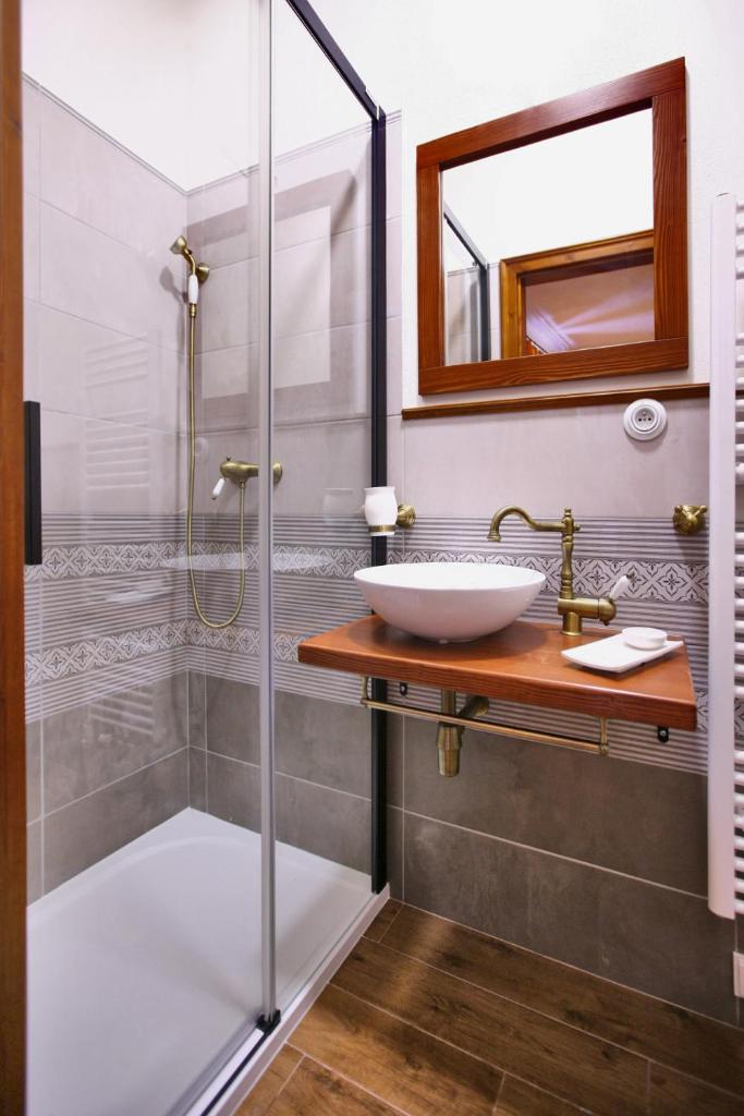 Royal Pension Room Type - Triple Room
