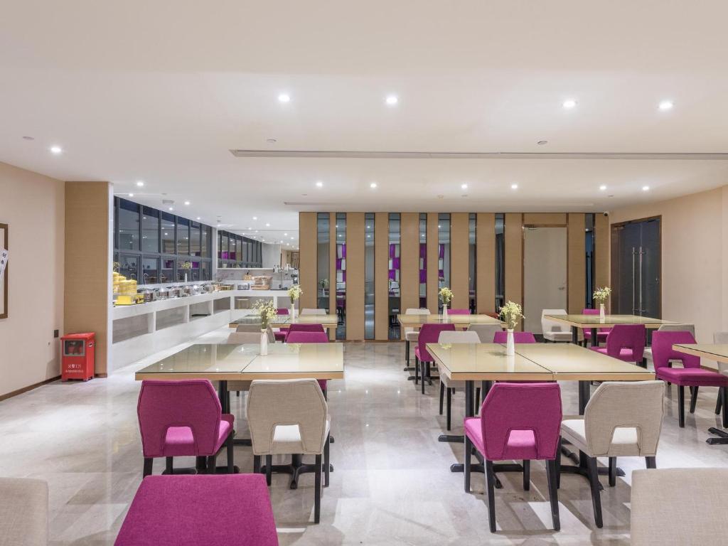 Lavande Hotels·Foshan Zhoucun Ligang Road Xunfenggang Metro Station photo 2
