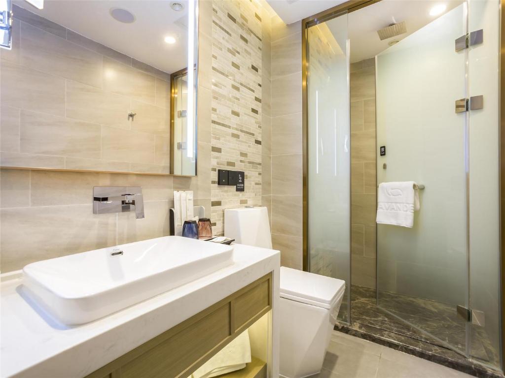 Двухместный (Номер Делюкс с кроватью размера «king-size»), Lavande Hotel (Beijing Guomao)