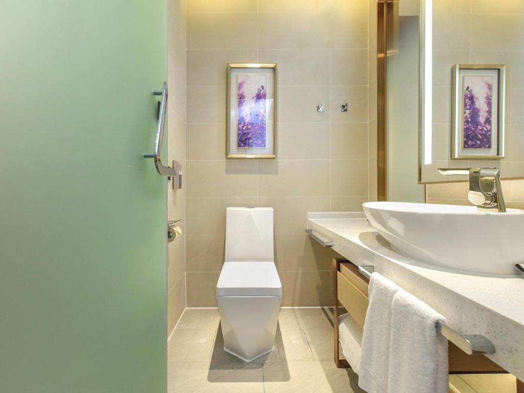 Lavande Hotel Chongqing Nanping Pedestrian Street Convention and Exhibition Center photo 3