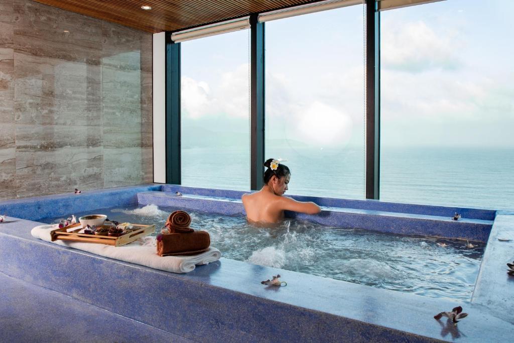 Sala Danang Beach Hotel