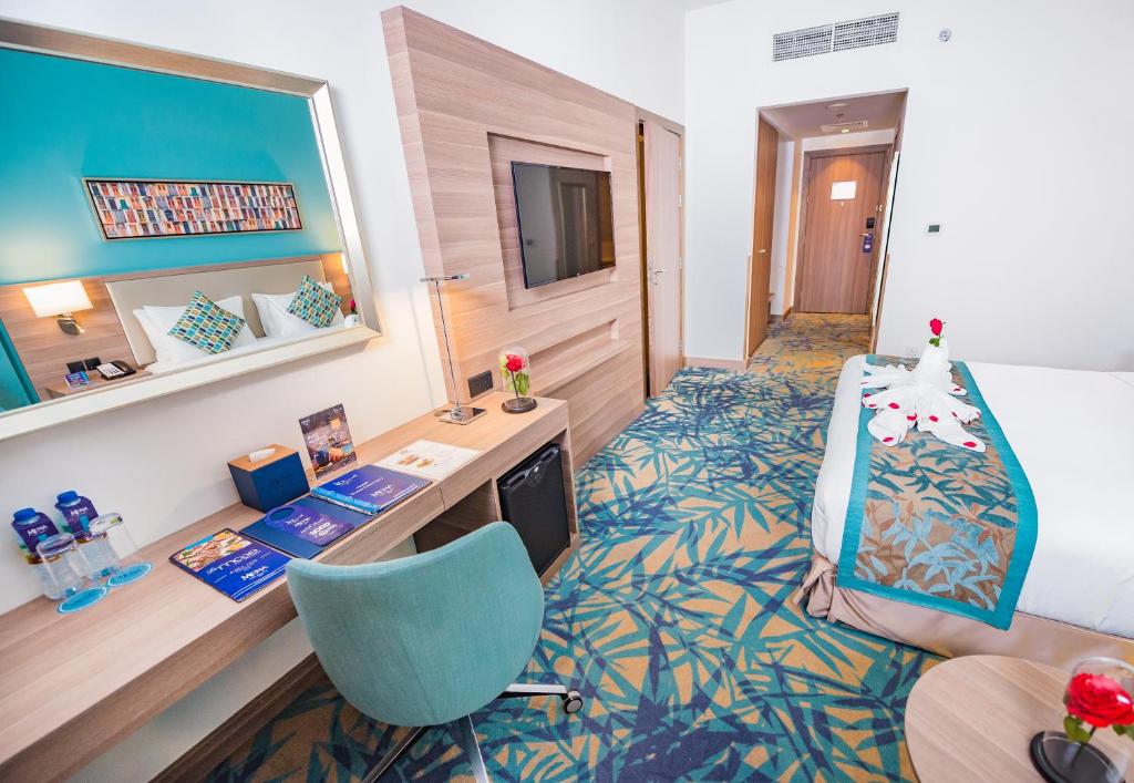 Сьюит (Полулюкс), Отель MENA Plaza Hotel Albarsha