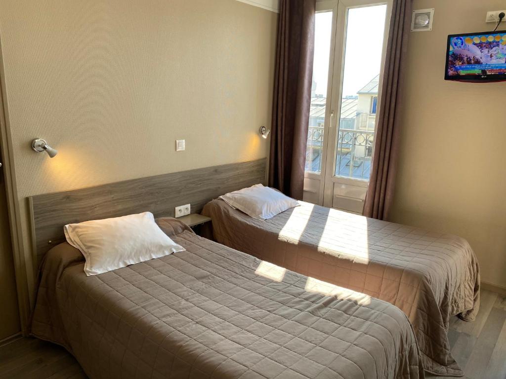 Четырехместный (Четырехместный номер), Angleterre Hotel