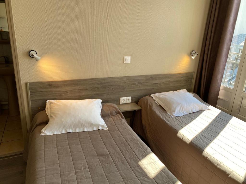 Двухместный (Двухместный номер с 2 отдельными кроватями), Angleterre Hotel