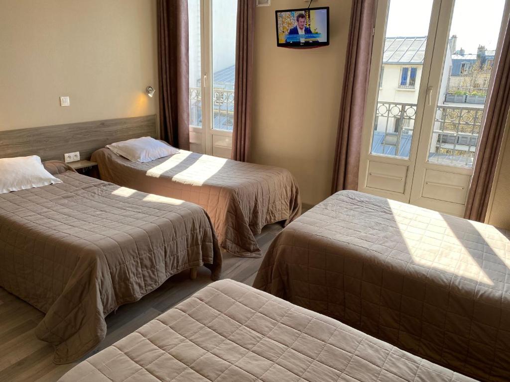 Четырехместный (Четырехместный номер), Angleterre Hotel