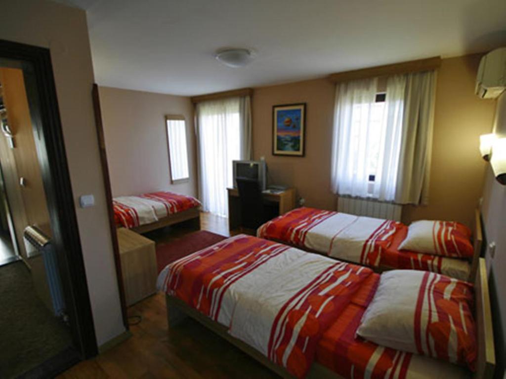 Трехместный (Трехместный номер), Hotel Ambiente
