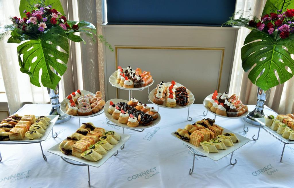 Cresta Jameson Hotel photo 3