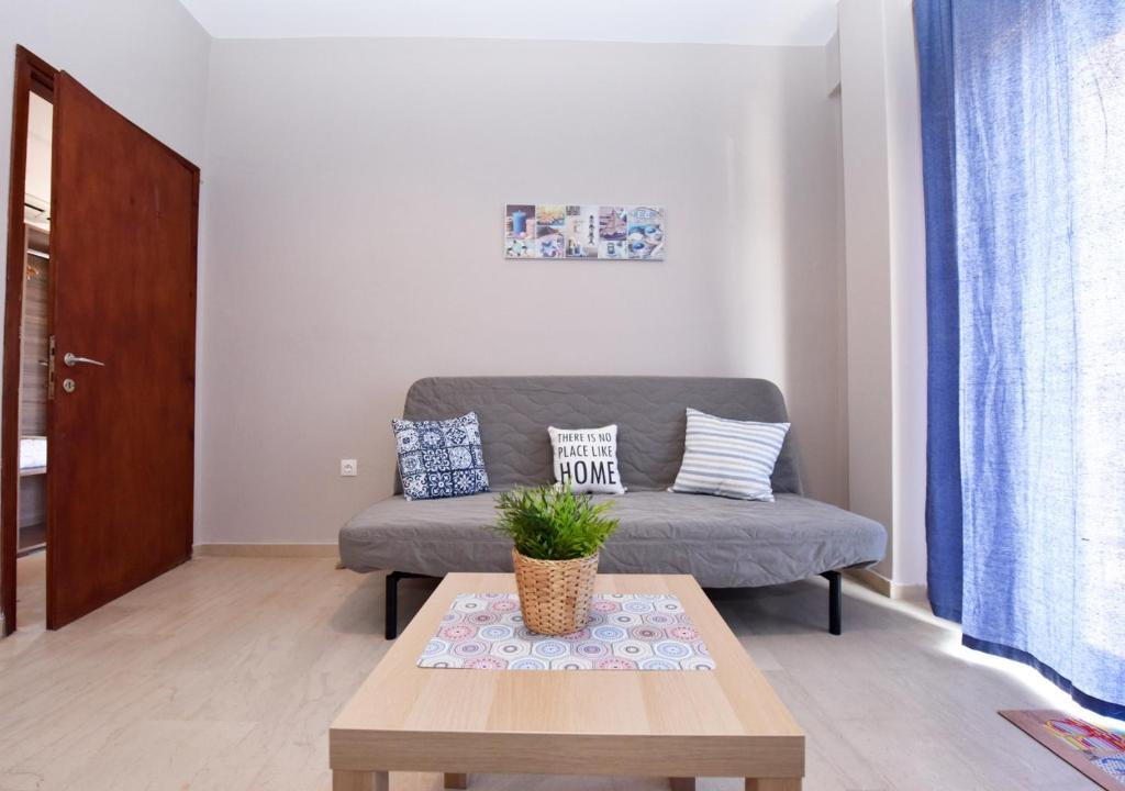 Alexandros SeaView Suites photo 4