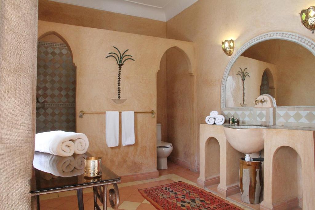 Двухместный (Улучшенный двухместный номер с 1 кроватью), Riad Laila