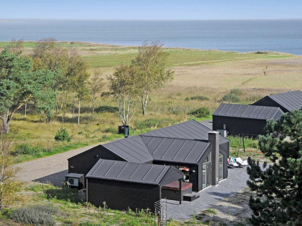 Four-Bedroom Holiday home in Rømø 5 photo 1