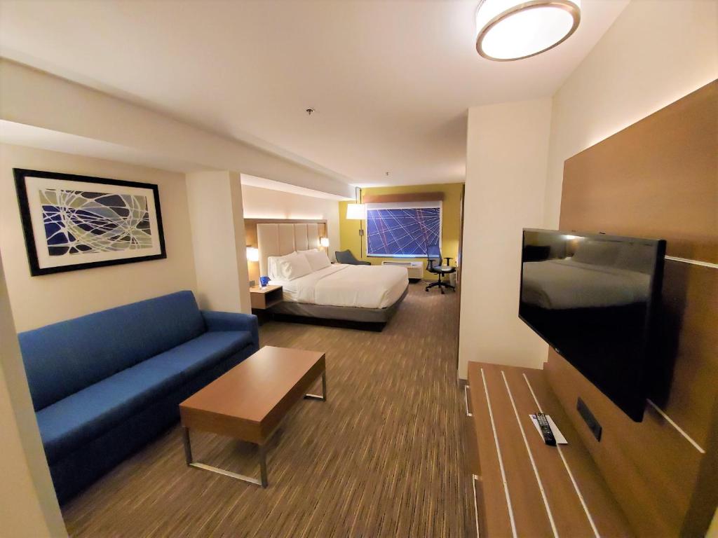 Holiday Inn Express Hotel & Suites Seattle North - Lynnwood, an IHG Hotel photo 3