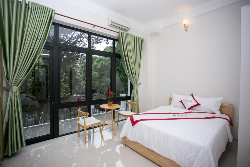 Семейный (Семейный номер с балконом), Hue Classic Hotel