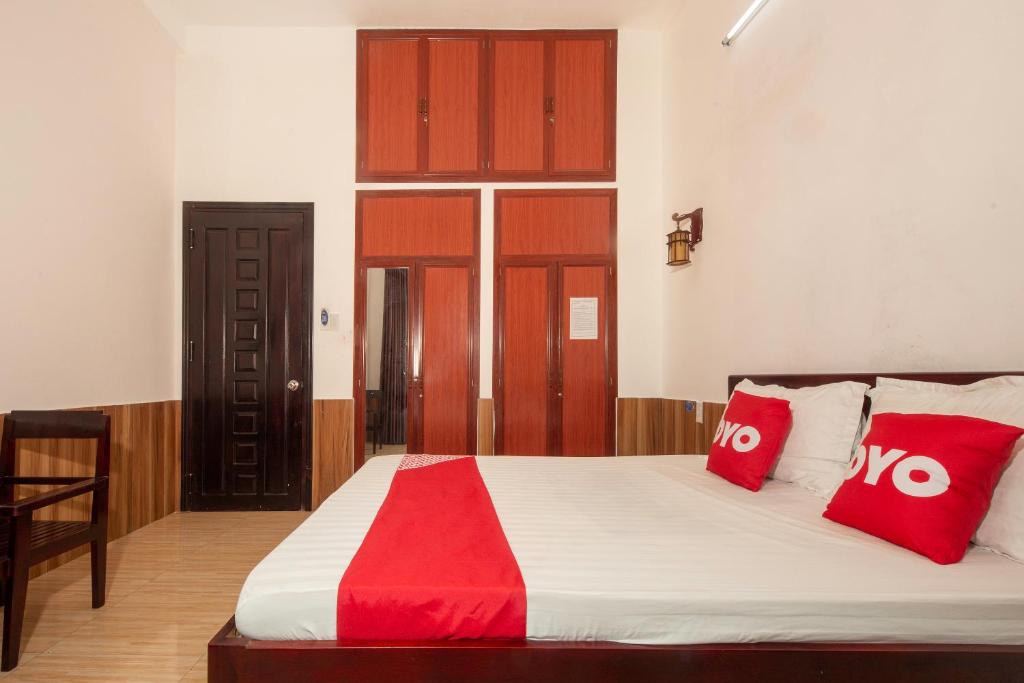 Двухместный (Улучшенный двухместный номер с 1 кроватью), OYO 921 Truong An Motel