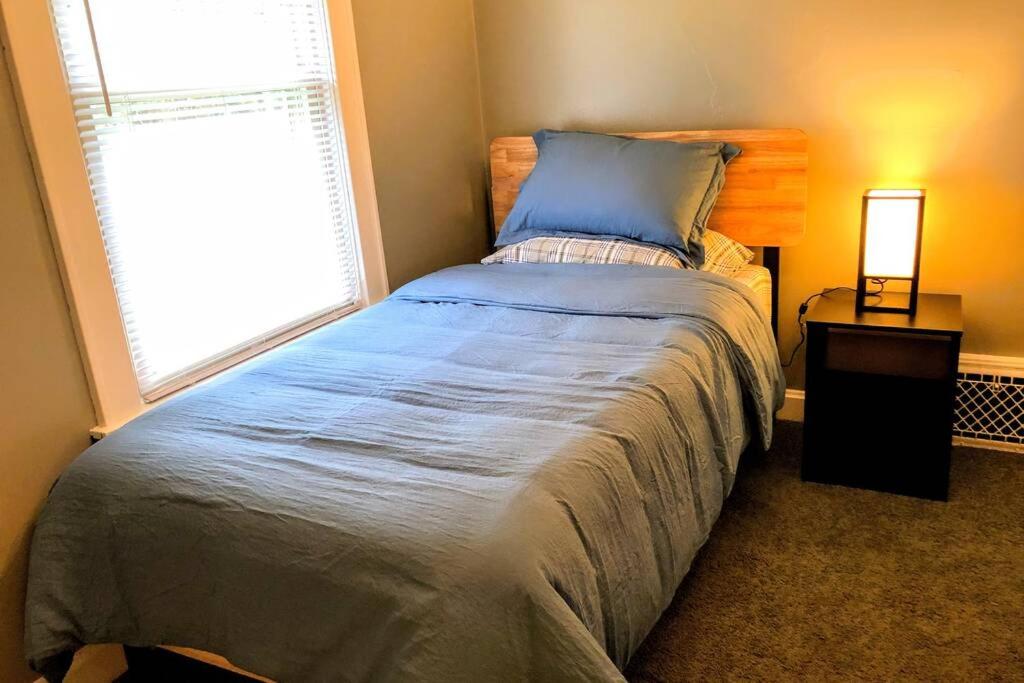 2BR Private House Available close to UE photo 4